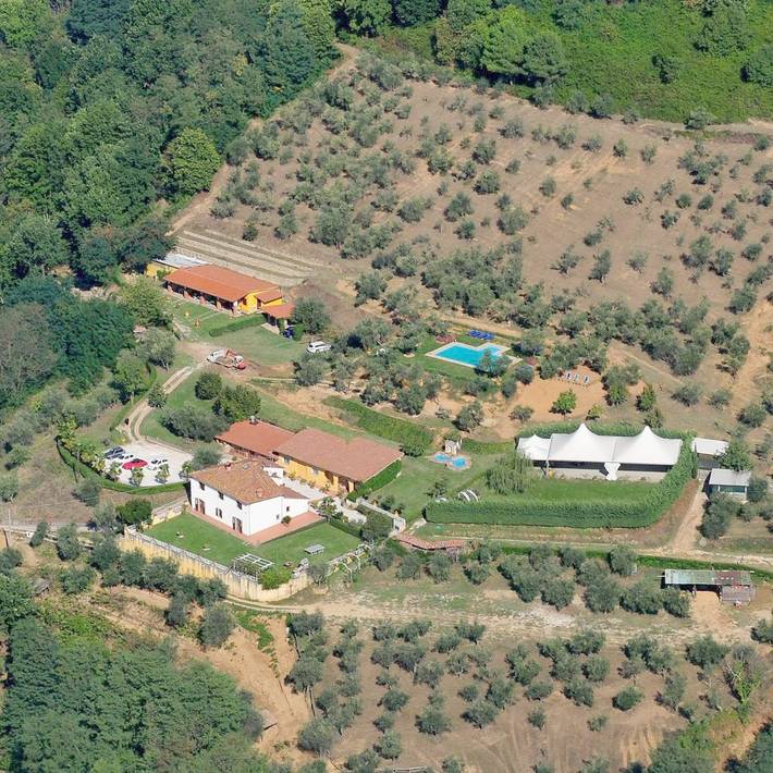 Casa vacanza per 3 persone, con Terrazza e Giardino nonché Piscina e Panorama a Montecatini Terme