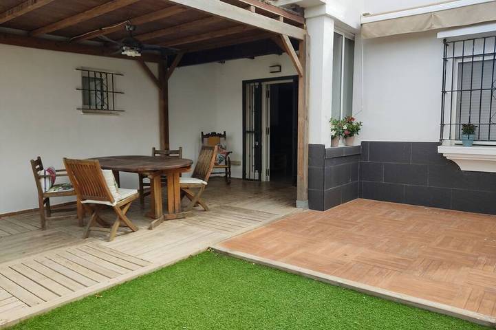 Holiday apartment for 6 people, with garden and pool - 1