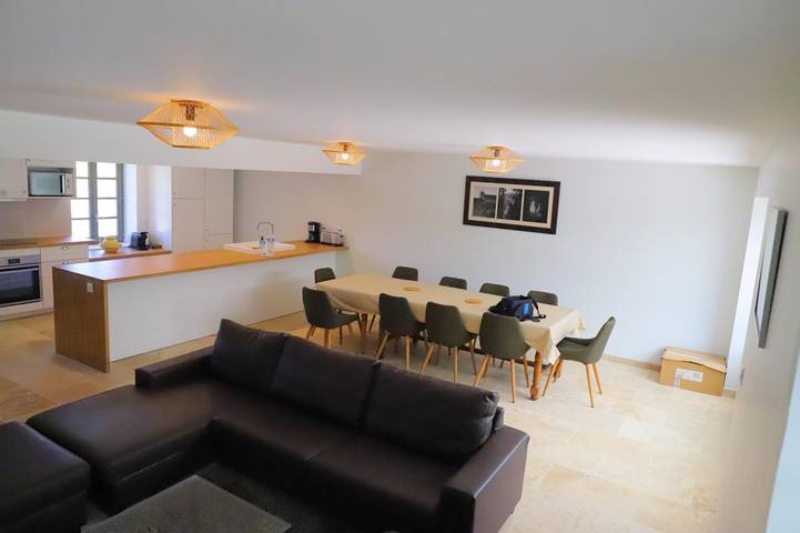 Gîte pour 10 personnes, avec jardin ainsi que terrasse et piscine à Narbonne - 4