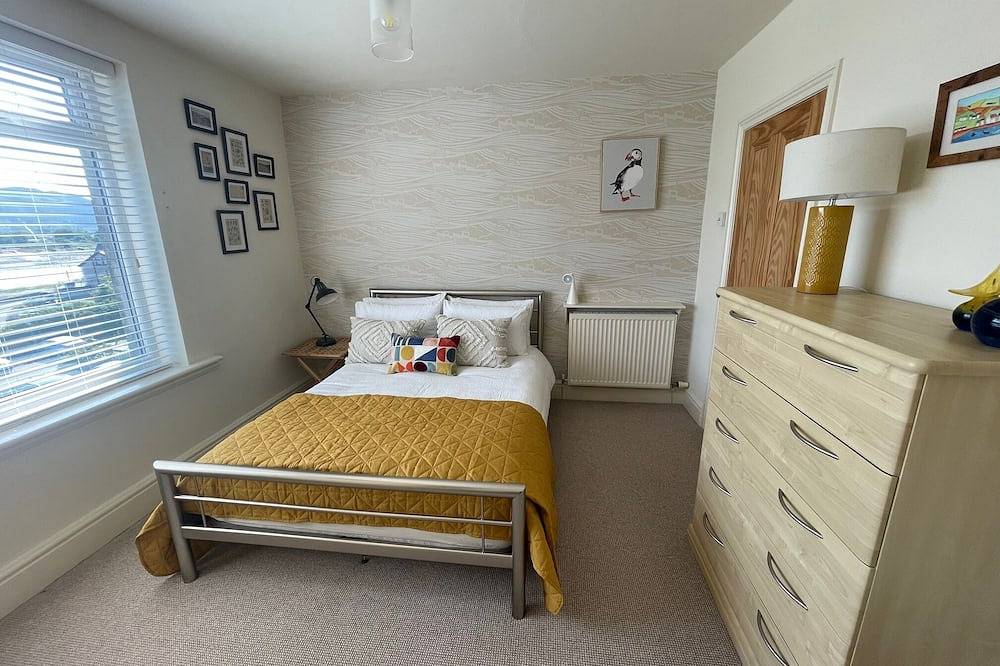 Entire apartment, Beautiful 2 bedroom Deganwy apartment with estuary views in Deganwy, Conwy region