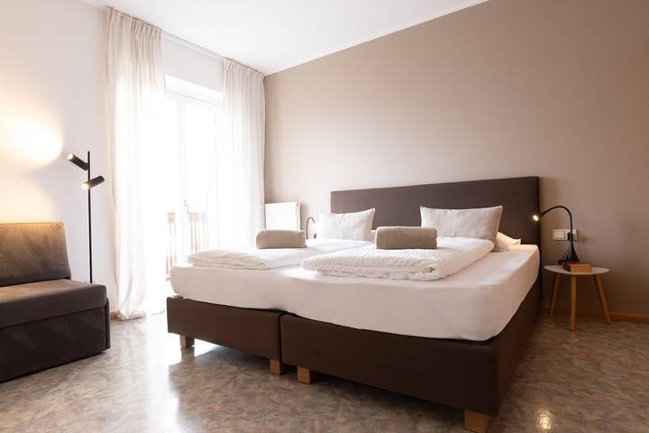 Ferienwohnung für 3 Personen, mit Garten und Balkon