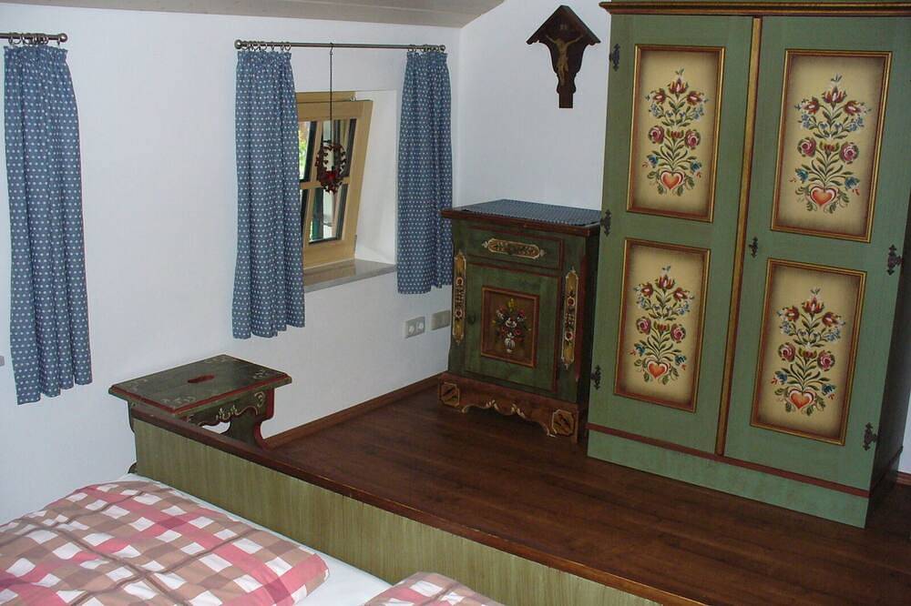 Ganze Wohnung, Gemütliche Ferienwohnung mit herrlichem Bergblick in Altenau (Bayern), Saulgrub