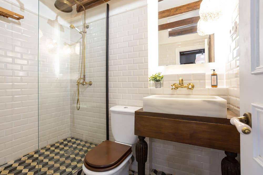 Entire apartment, Acogedor Apto con Terraza/ Sol in Centro (Madrid), Madrid