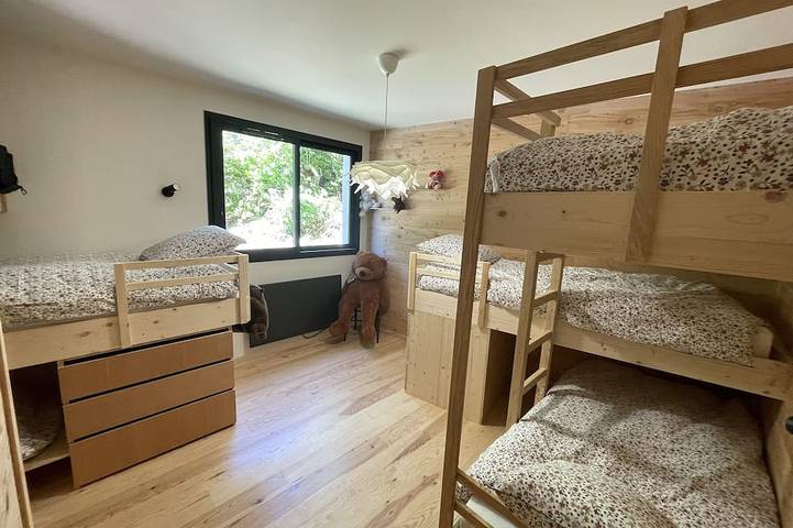 Gîte pour 10 personnes, avec terrasse et jardin à Ignaux - 3