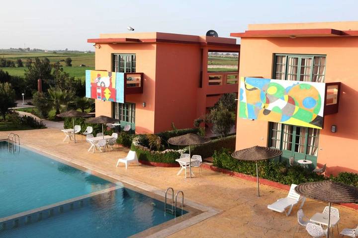 Resort per 5 persone, con piscina per bambini e panorama nonché piscina e giardino in Marocco