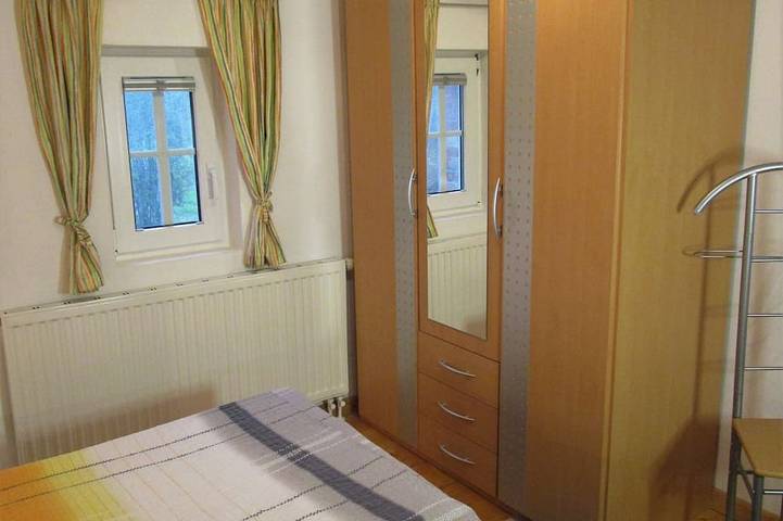 Großzügig gestaltete  Ferienresidenz für 6 Pers. mit Pool-u. Sauna- mitnutzung in Stadland, Wesermarsch