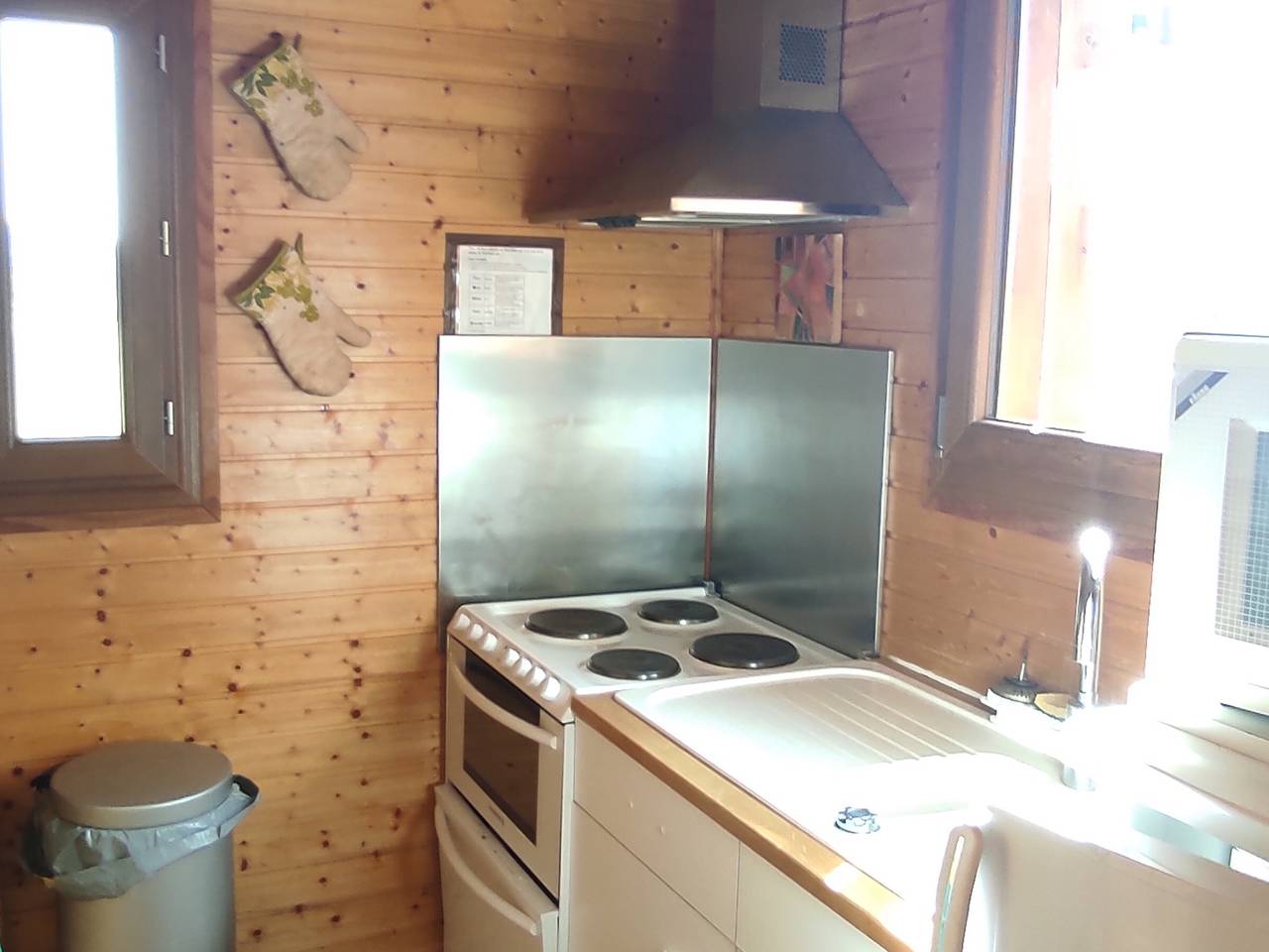 Authentic chalet in nature near Super Besse in Besse-et-Saint-Anastaise, Volcans d'Auvergne Regional Nature Park