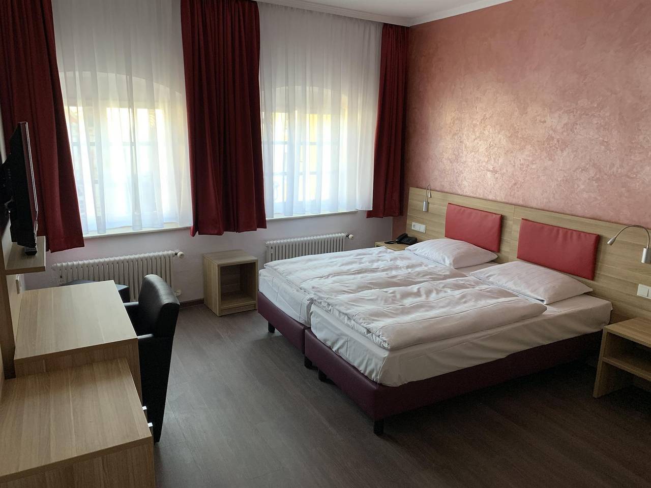 Hotel Well - Einzelzimmer, Dusche, Wc in Wittlich, Bernkastel-Kues & Umgebung
