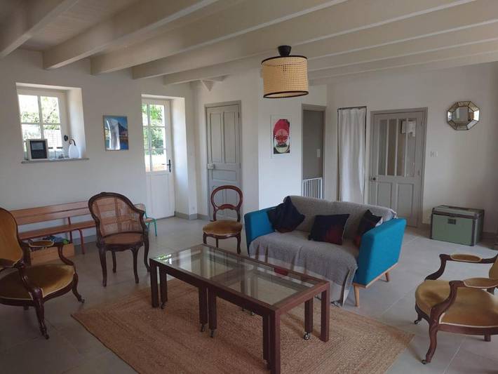 Location de vacances pour 9 personnes, avec jardin à La Jonchère - 2