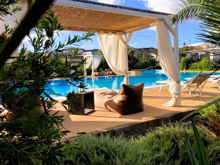 Entire apartment, Exotic Suite in Pantelleria in Santa Chiara, Pantelleria