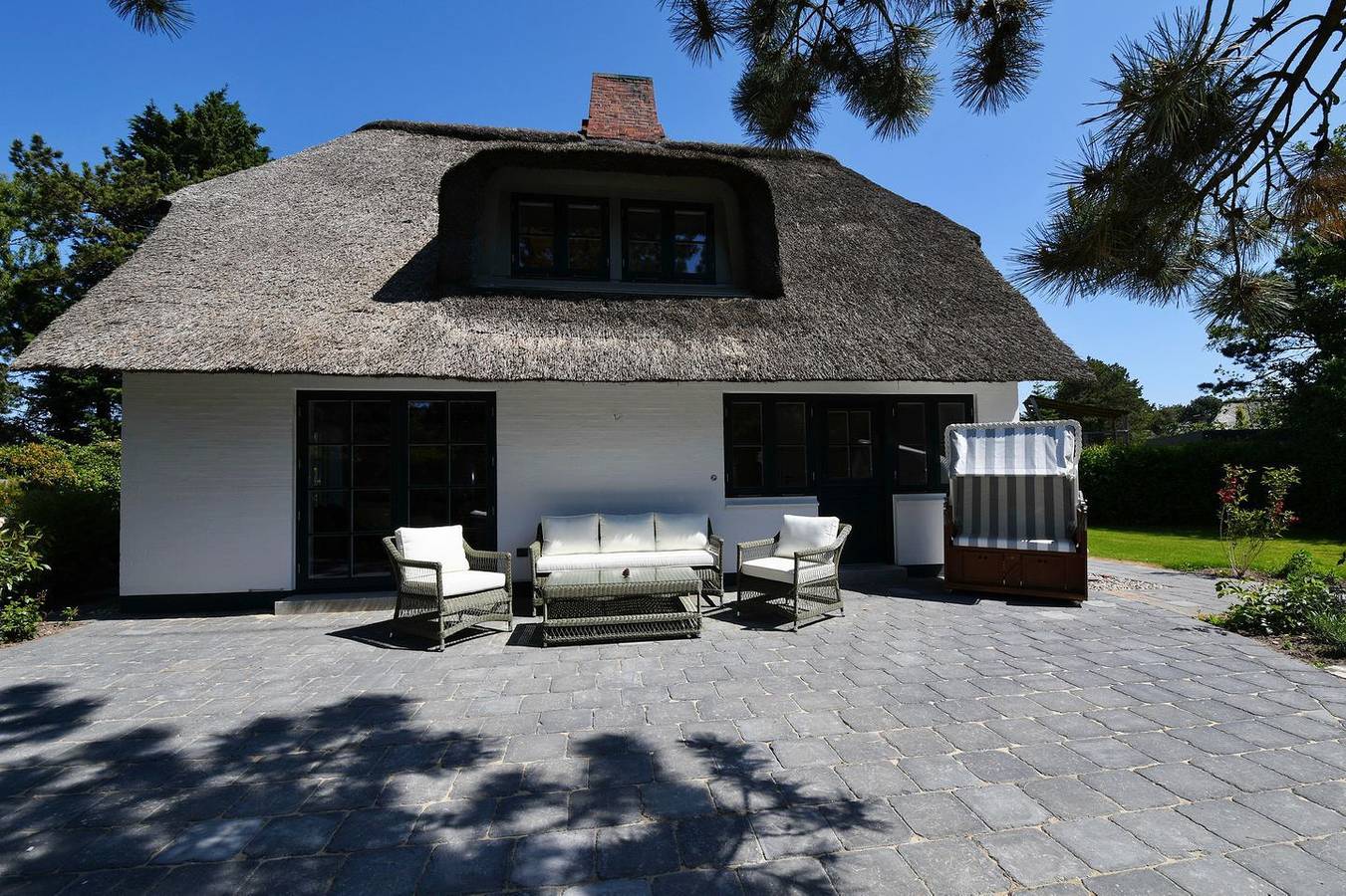 Luxuriöses Ferienhaus "Spo-Glück" - Urlaub unter Reet für 6 Personen mit Garten in St. Peter-Ording, Eiderstedt