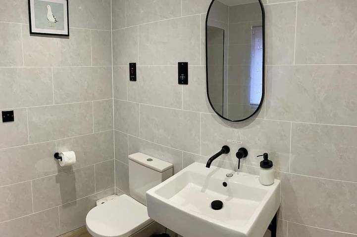 Blackberry Cottage — Dog-Friendly Home in Cardiff in Cardiff, Cardiff region