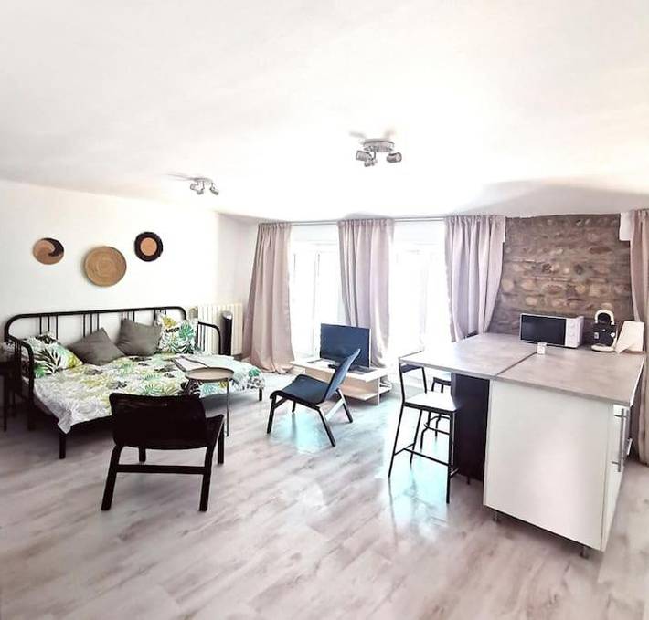 Gîte pour 2 personnes, avec vue, animaux acceptés à Sainte-Foy-lès-Lyon - 2