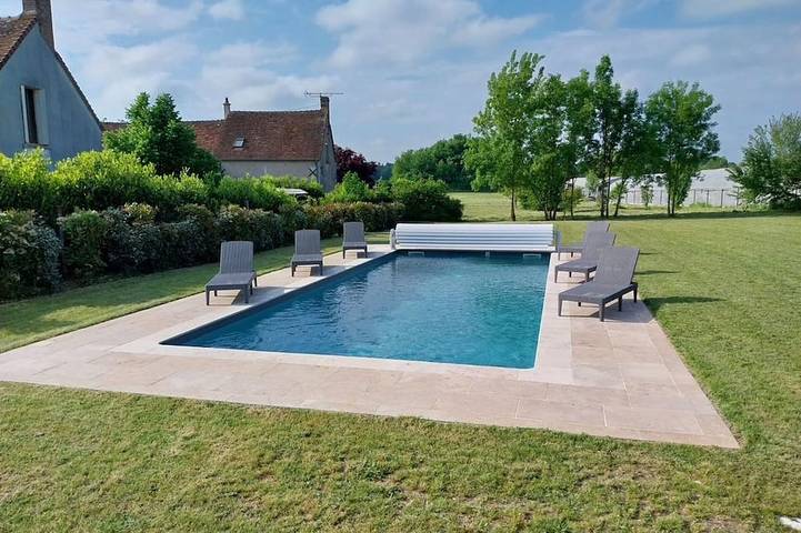 Gîte pour 8 personnes, avec jardin et piscine à La Vernelle