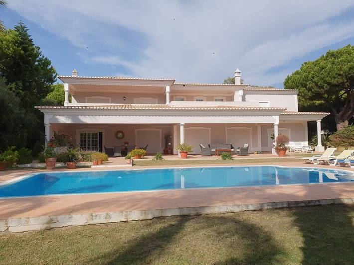 Villa für 8 Personen, mit Garten und Pool - 1
