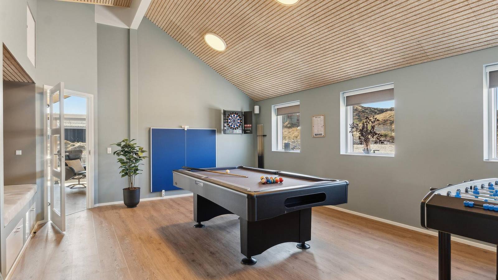 660 - Luxuriöses Poolhus in Henne mit Spa und Aktivitätsraum in Henne, Filsø See
