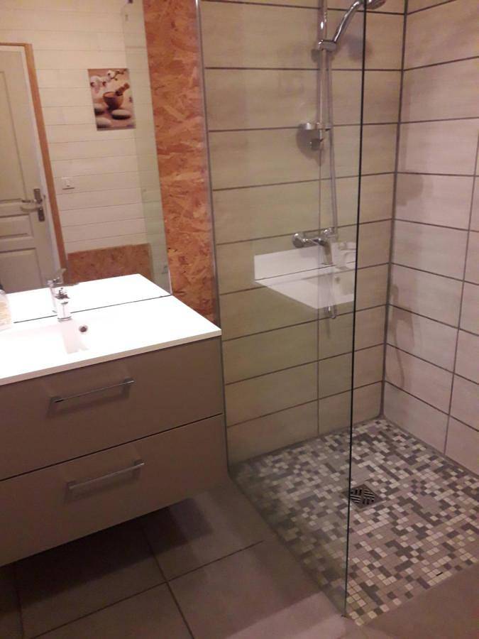 Location de vacances pour 14 personnes, avec vue et terrasse, animaux acceptés à Saint-Julien-Chapteuil - 4