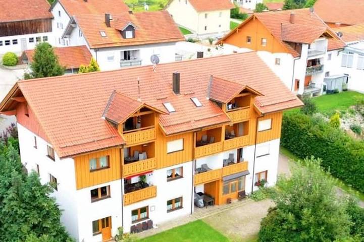 Ferienwohnung für 4 Personen, mit Sauna und Garten sowie Balkon und Whirlpool