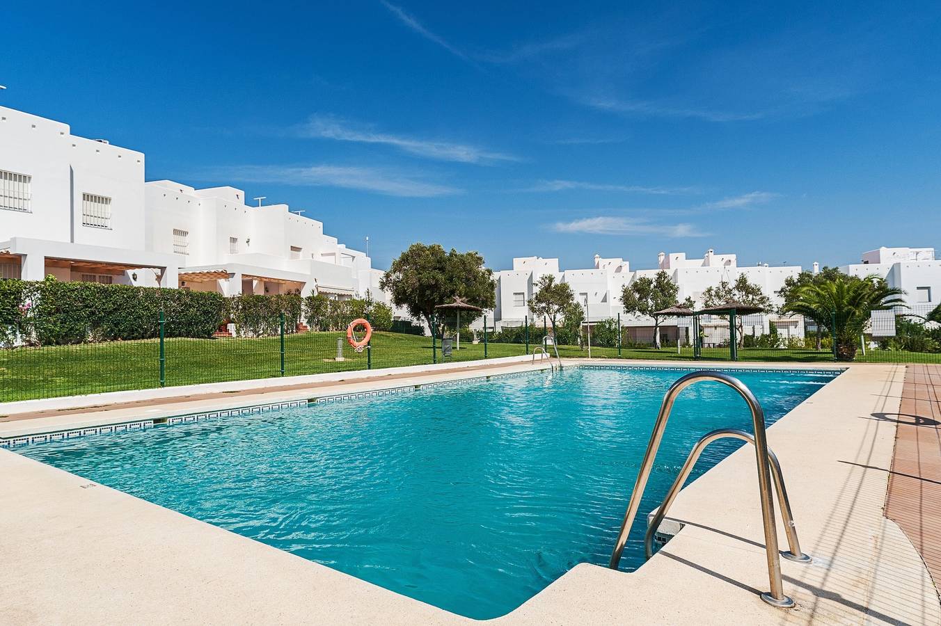Apartamento inteiro, Dúplex Tejar D com piscina, exclusivo para famílias in Conil de la Frontera, Costa de la luz