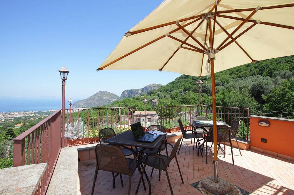 Apartamento entero, Residence L'incanto Sorrento Apartment Superior sea view in Piano di Sorrento, Provincia de Nápoles