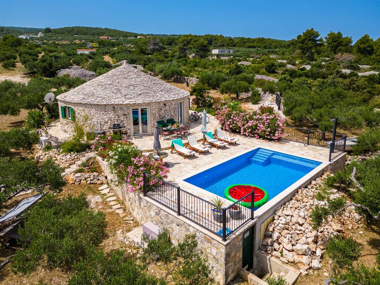 Nieuw authentiek eilandbunjahuis in Sutivan, Brac