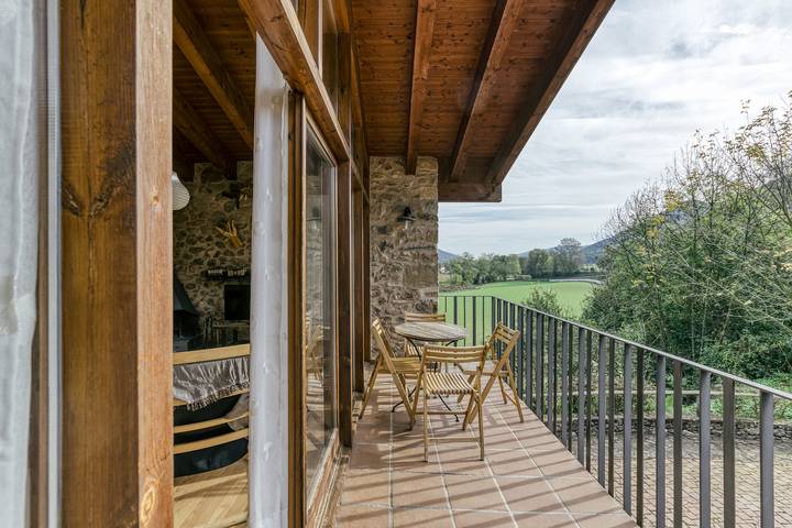 Chalet para 5 personas, con jardín, Se admiten mascotas en Garrotxa - 4