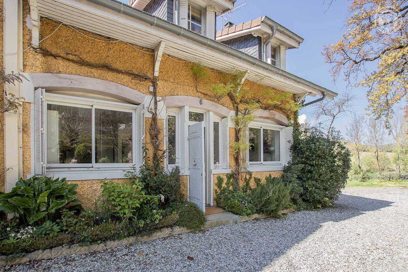 Villa Les Sources in Viviers-du-Lac, Région de Chambéry