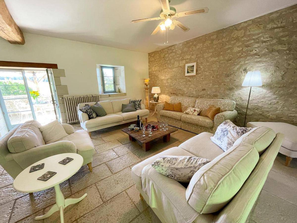 Gîte en Touraine avec piscine privée, spa et Wifi - Fr-1-381-601 in Cussay, Région de Loches