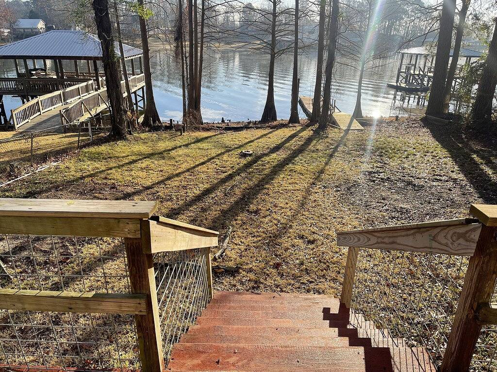 Waterfront two bedroom cottage with ample parking in Zwolle (USA), Toledo Bend Reservoir