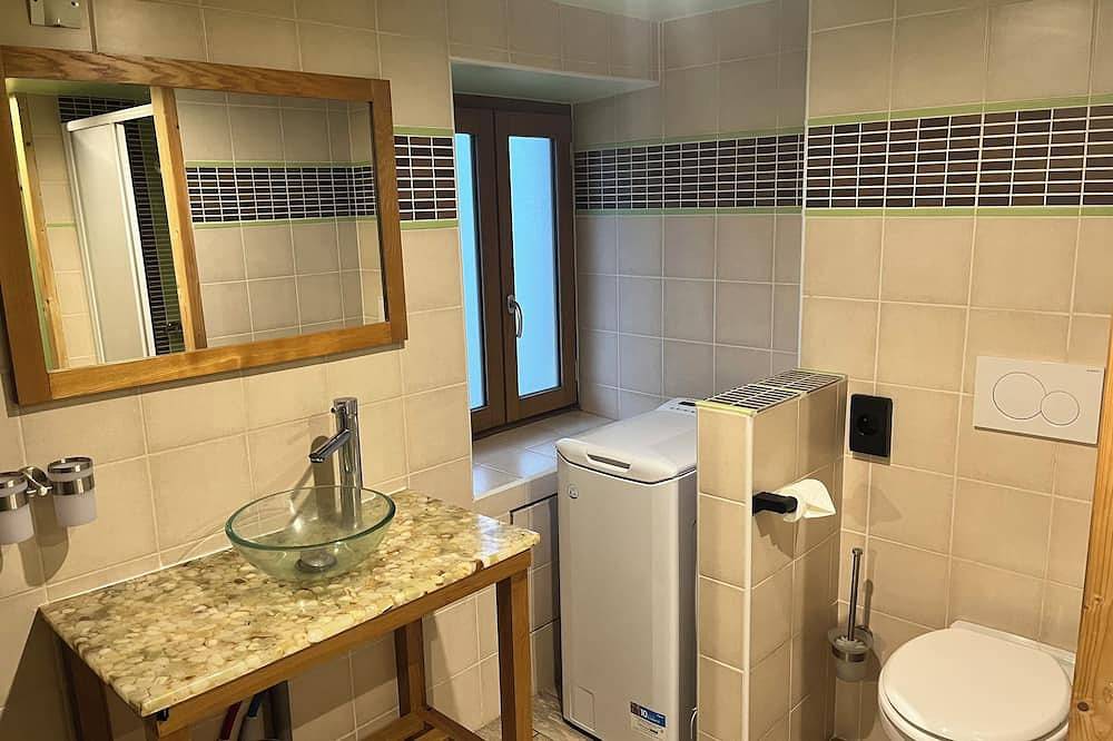 Appartement entier, Appartement climatisé de 95 mètres carrés à saint Étienne de cuines in Saint-Étienne-de-Cuines, Région de Saint-Jean-de-Maurienne