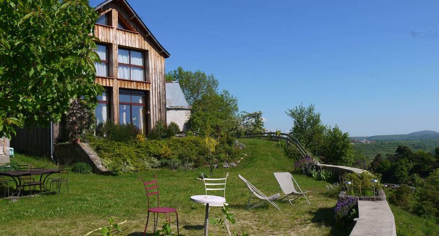 Gîte pour 7 personnes, avec jardin et terrasse