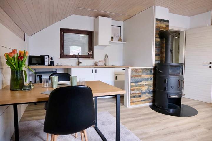Ferienwohnung für 2 Personen, mit Ausblick und Garten