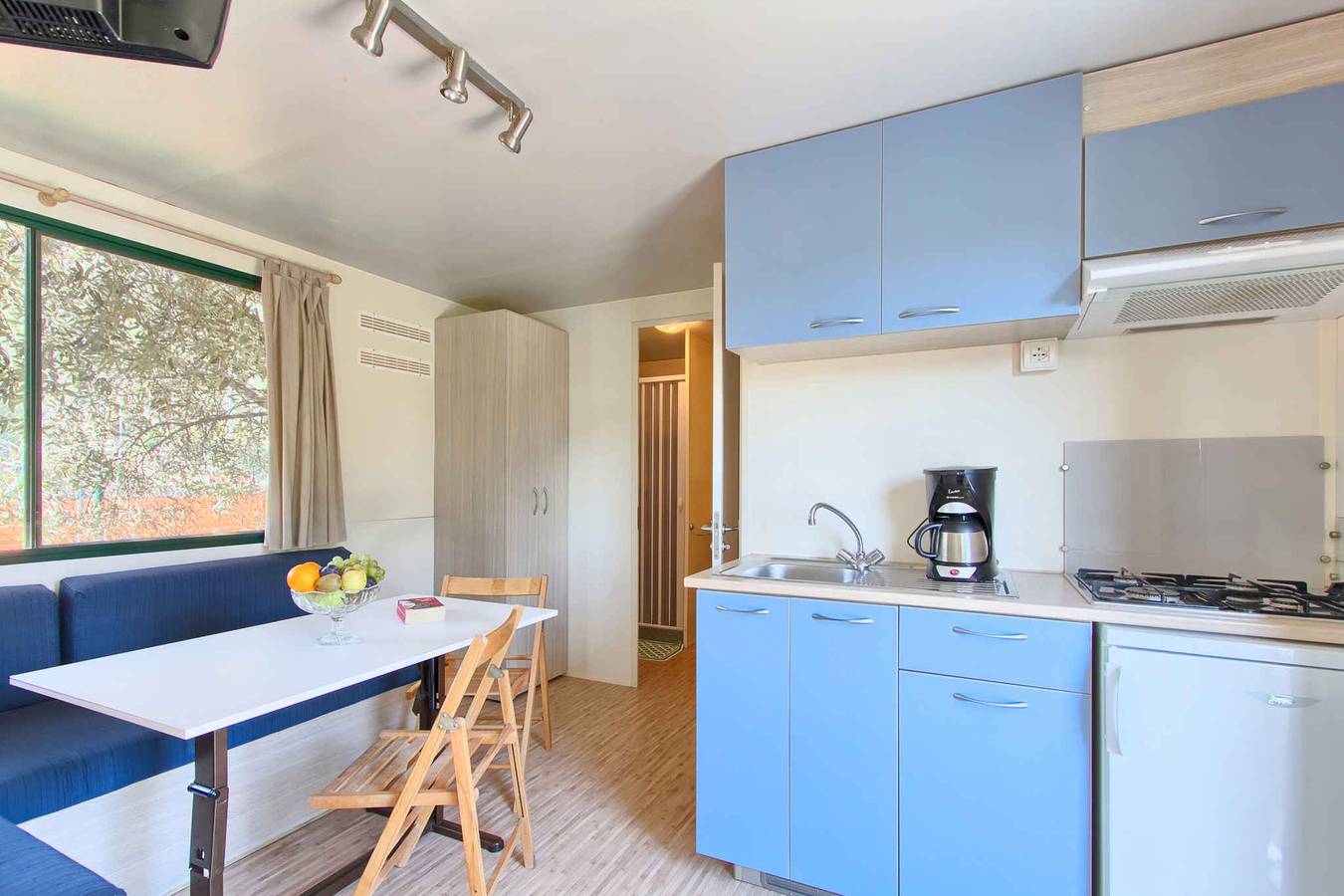 Mobil-home avec belle terrasse semi-couverte  in Rabac, Labin-Rabac