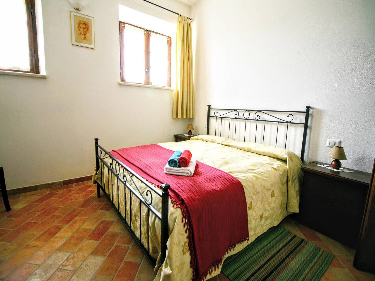 Farmhouse in Tuscany with Pool & Scenic Views in Asciano, Siena Province