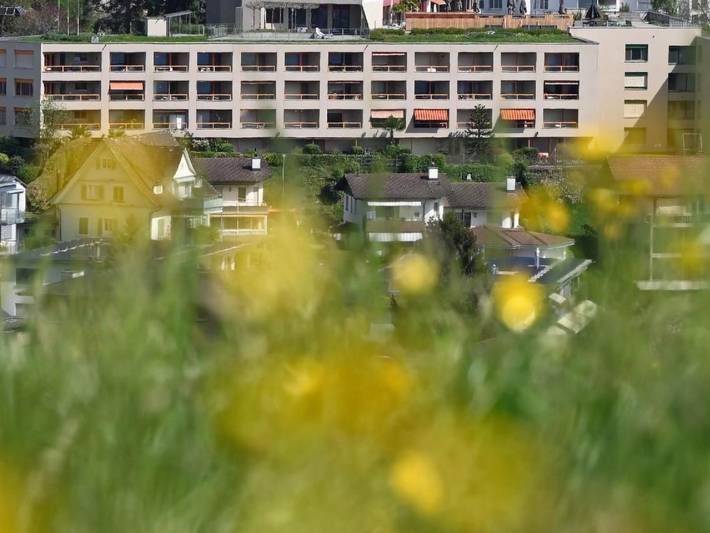 Gîte pour 4 personnes, avec sauna et piscine à Weggis - 2