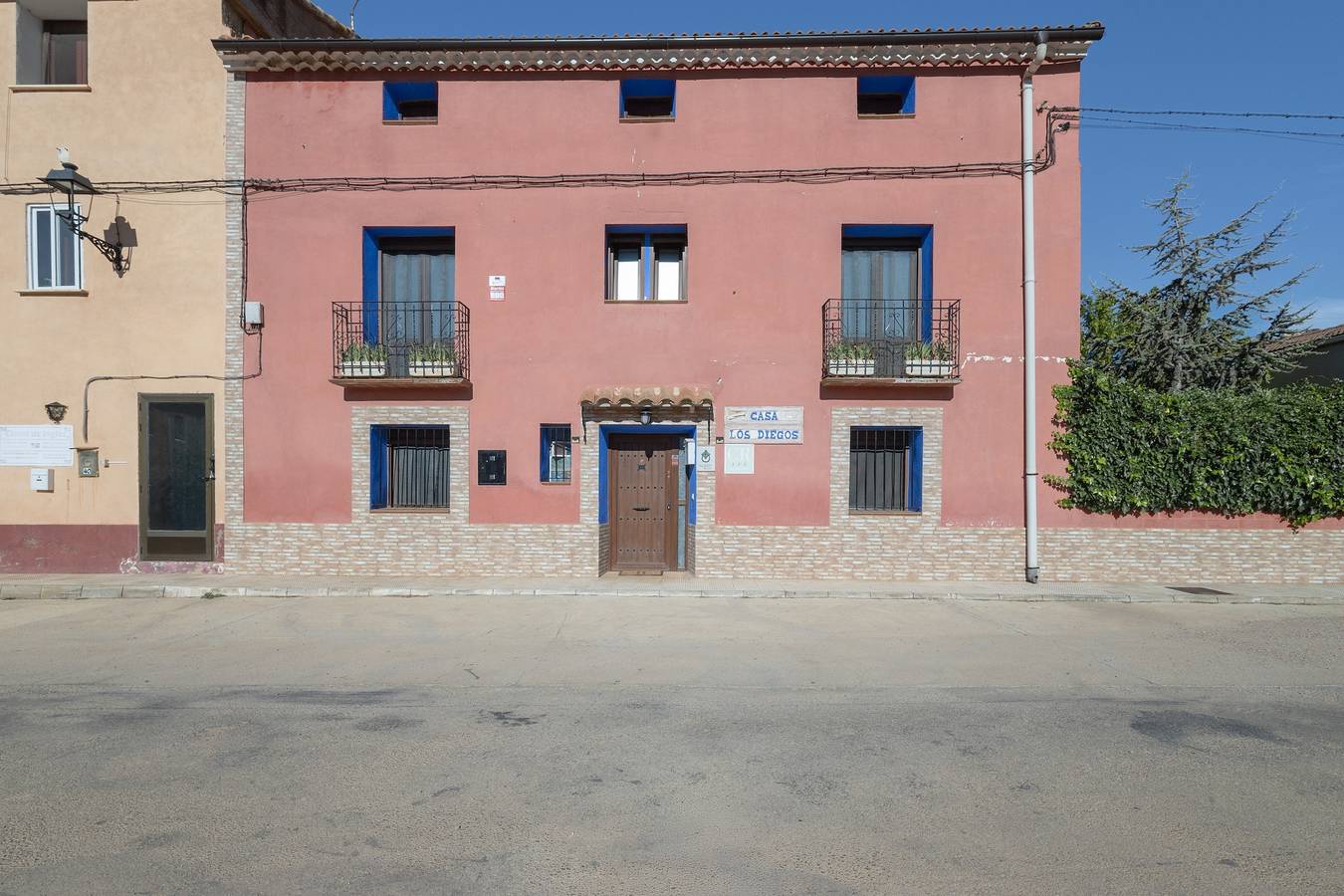 Casa Rural voor 12-15 personen met omheinde tuin, barbecue en huisdieren welkom nabij Calamocha in Calamocha, Teruel en omgeving