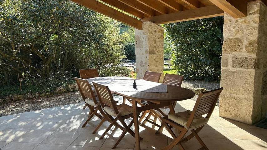 Location de vacances pour 10 personnes, avec jardin ainsi que piscine et vue, animaux acceptés à Pont-du-Casse - 3