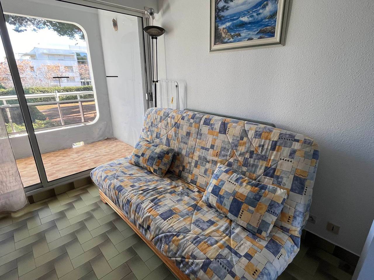 Entire studio, Studio cabin for 4 with parking in La Grande-Motte in La Grande-Motte, Mediterranean Coast (France)