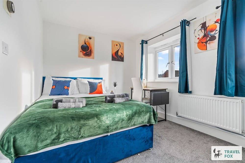 Heather`s House Stoke in Stoke-on-Trent, Midlands