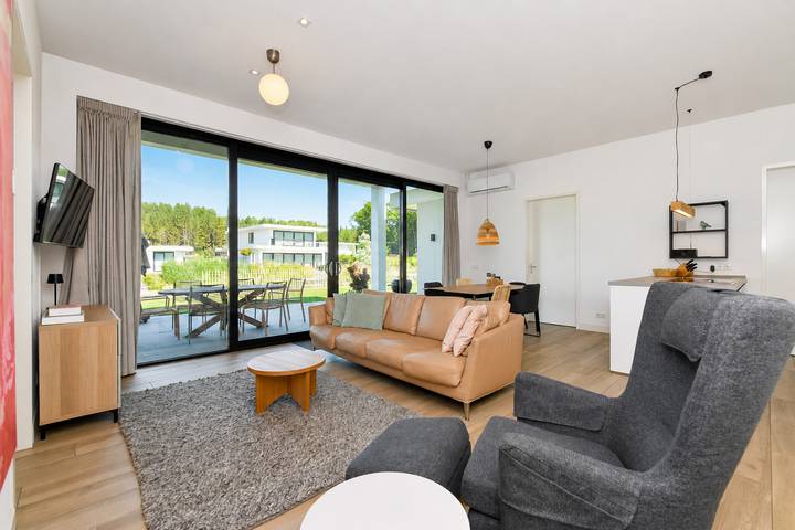 Bungalow für 8 Personen, mit Balkon/Terrasse und Terrasse sowie Garten und Seeblick am Veluwemeer - 2