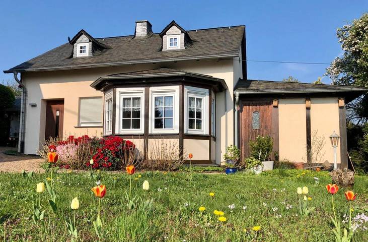 Ferienhaus für 2 Personen, mit Balkon und Terrasse sowie Garten und Sauna in Schwollen
