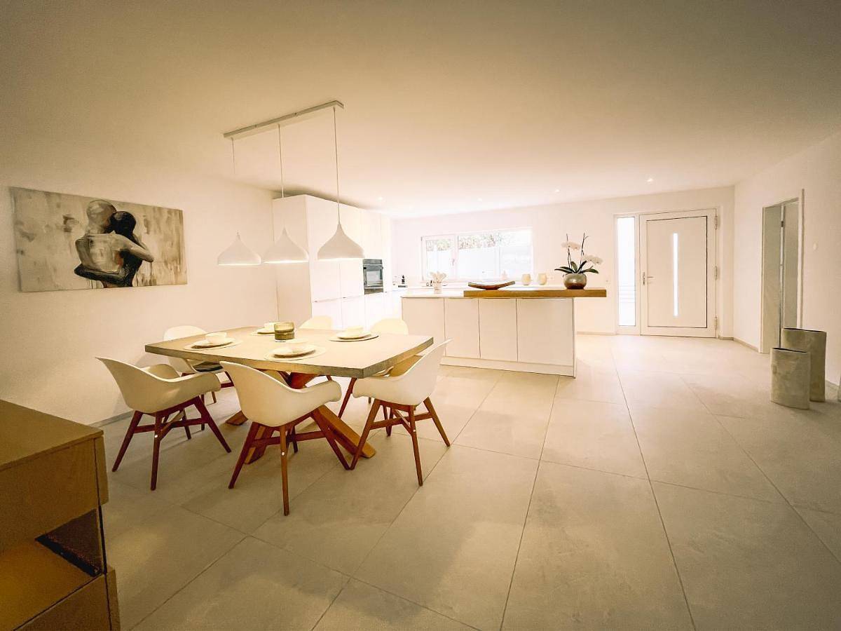 Ganze Wohnung, Two-Bedroom Apartment in Weil am Rhein, Südschwarzwald
