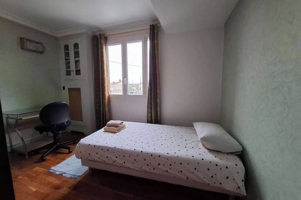Villa Virginie jardin parking Rer D in Vigneux-sur-Seine, Essonne
