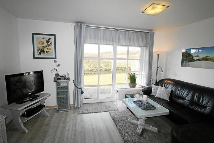 Ferienwohnung für 4 Personen, mit Terrasse in Wenningstedt - 2