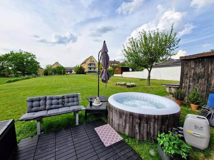 Ferienhaus für 4 Personen, mit Whirlpool und Terrasse sowie Garten und Pool in Rödental - 3