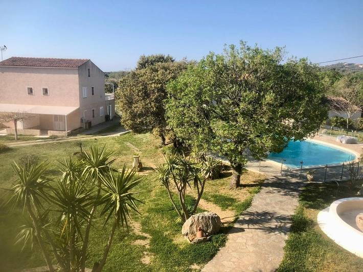 Gîte pour 6 personnes, avec jardin ainsi que vue et piscine dans Pigna - 3