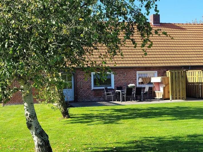 Ferienhaus für 6 Personen, mit Garten in Friederikensiel
