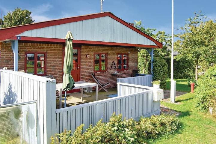 Ferienhaus für 4 Personen, mit Garten in Vemmingbund