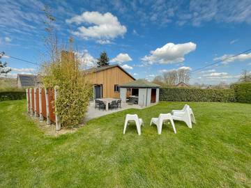 Gîte pour 8 personnes, avec jardin ainsi que sauna et jacuzzi dans Noiseux