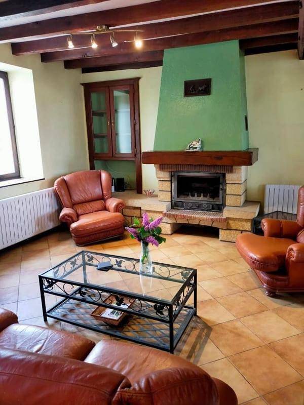 Location de vacances pour 15 personnes, avec jardin, animaux acceptés à Lussat - 4